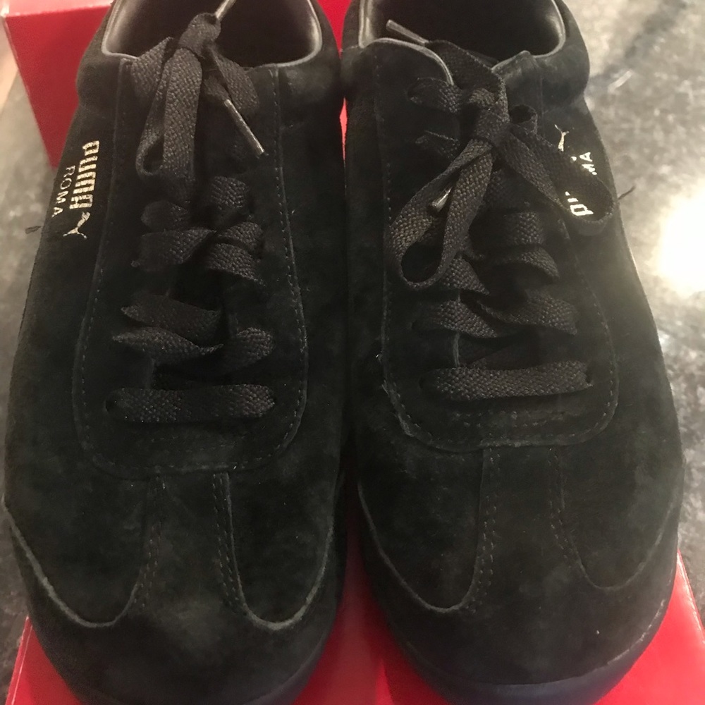 Women’s Black Puma Sneakers